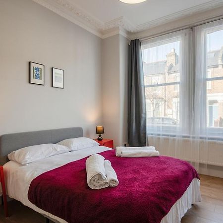 Comfortable Flat In Hammersmith Apartment London Exterior photo